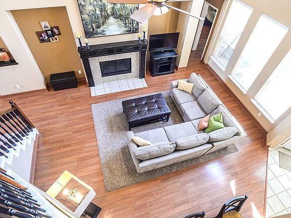5th image of 435 Rockcrest Dr