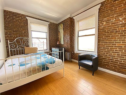 2nd image of 156 E 117th St #2G