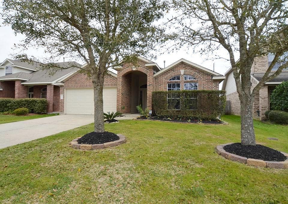 1st image of 6817 Arbor Hollow Ln