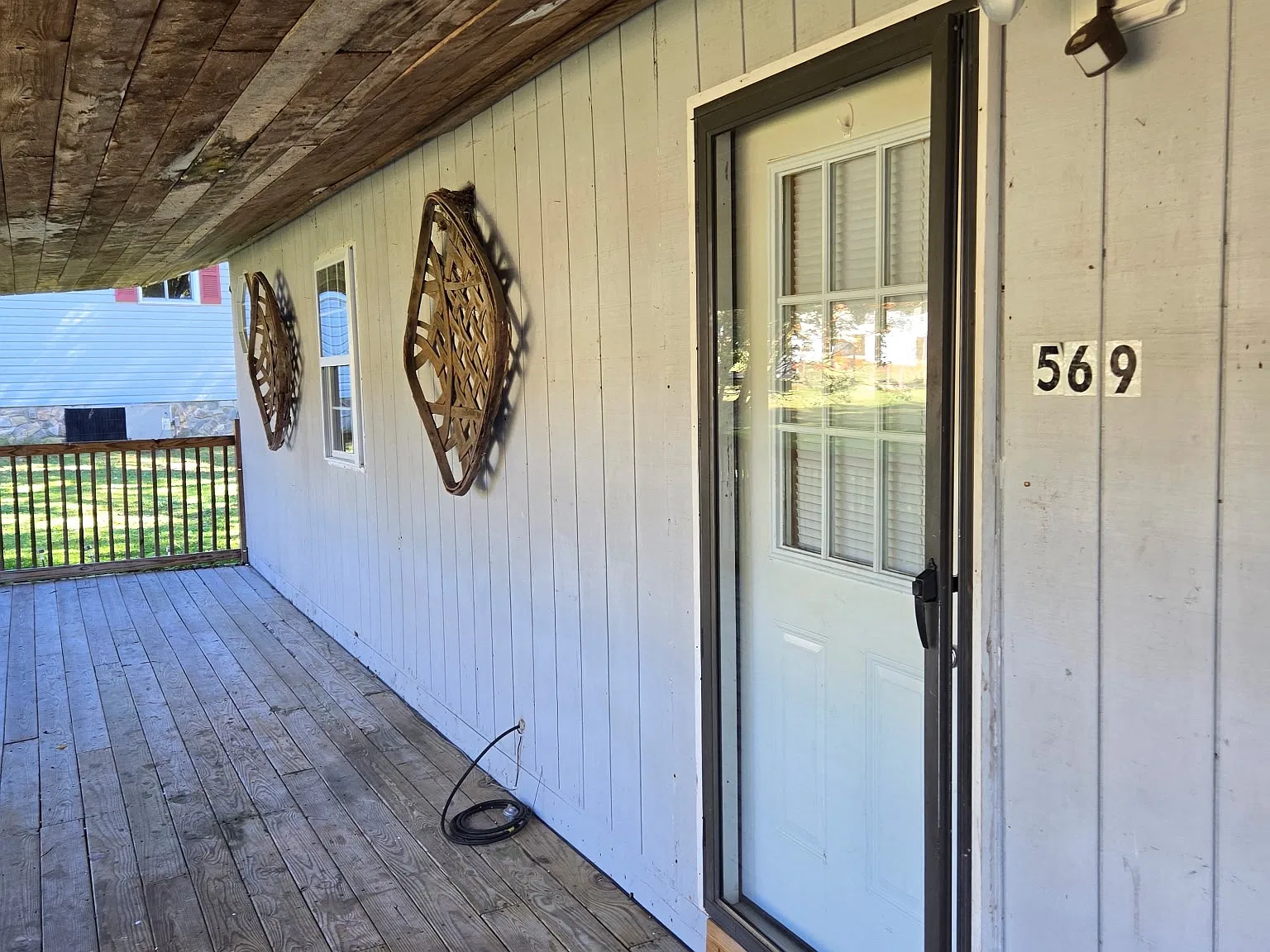 2 bed, $1,000 — Photo 1