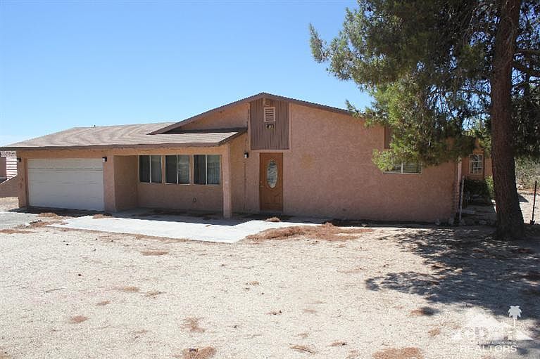 1st image of 49115 Hibiscus Dr