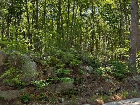 251 Chases Pond Road, York, ME 03909