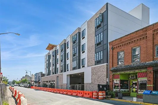 Sica Lofts — Photo 10