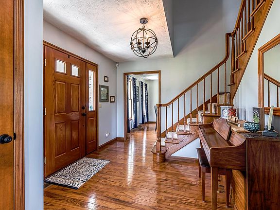 3rd image of 4664 Laura Marie Dr