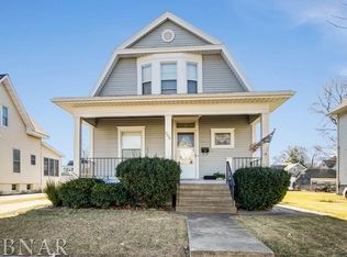 206 W Emerson St, Bloomington, IL 61701