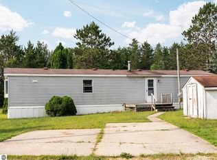 187 Yellow Pine Cir, Cadillac, MI 49601