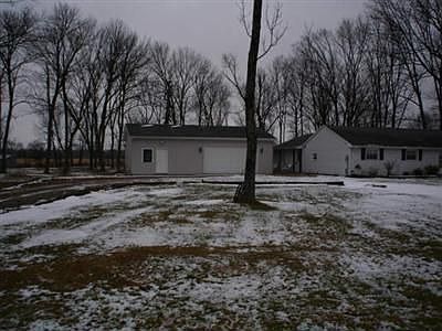 2nd image of 1912 Scheying Rd