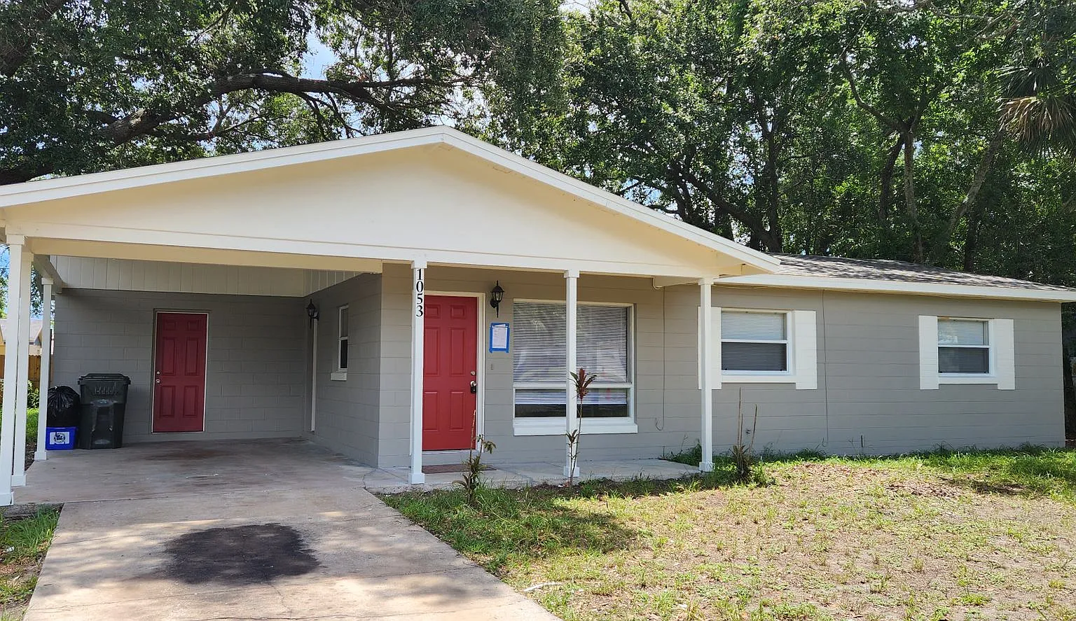 3 bedroom 1.5 bath — Photo 1