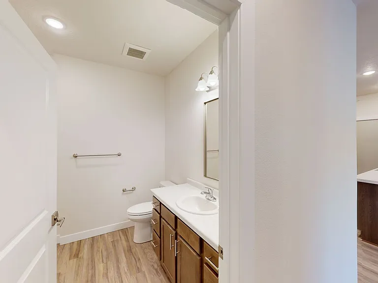 1720 Morningside Ave — Photo 56