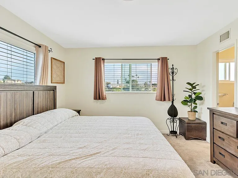 6789 Alamo Way — Photo 12