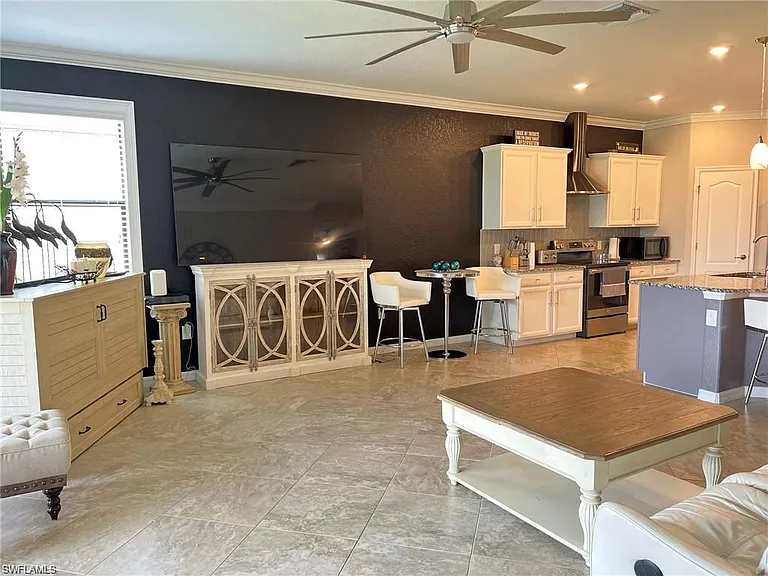 1599 Marton Ct — Photo 3