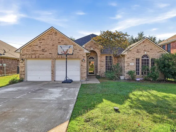 5767 Skinner Way, Grand Prairie, TX 75052