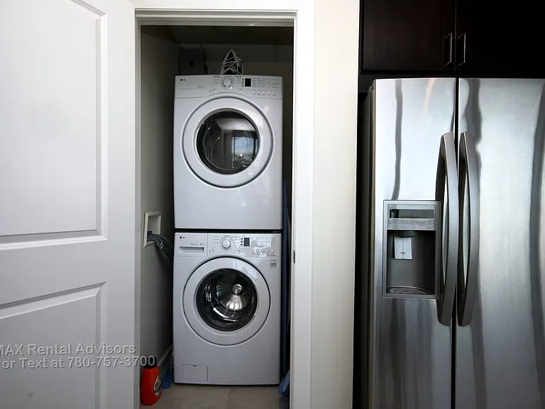 211 13th Ave SE #2905 — Photo 21
