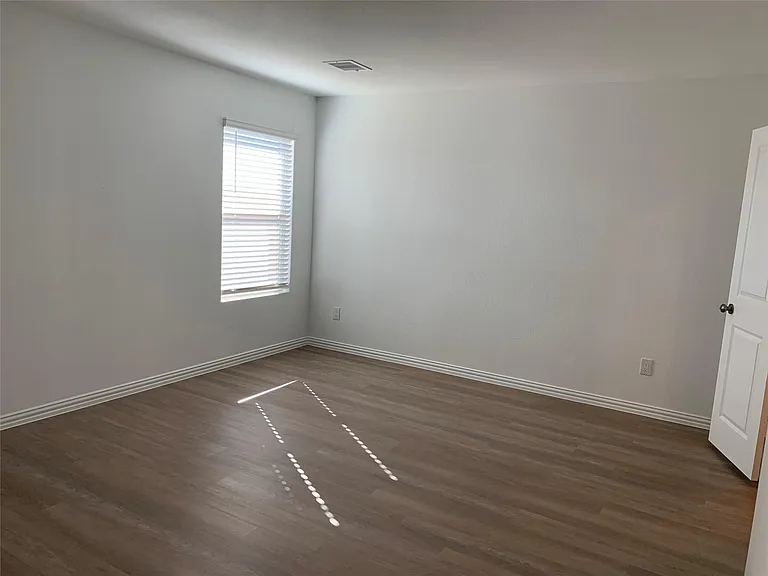 18118 Rockvine Dr — Photo 14