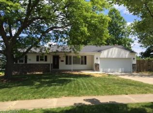 410 Ridge Dr, Medina, OH 44256