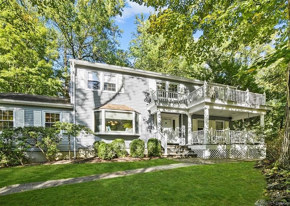 1st image of 1 Teresa Ln