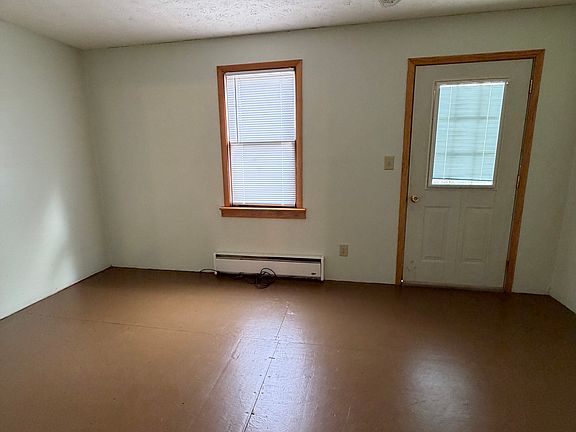 2nd image of 320 S 6th St