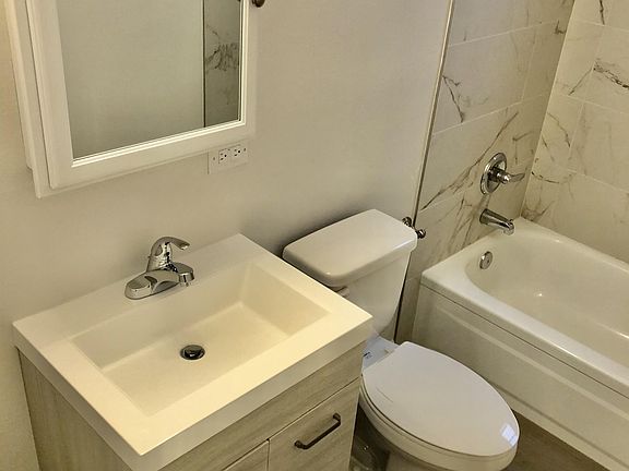 4th image of 1415 N Pearl St APT 103