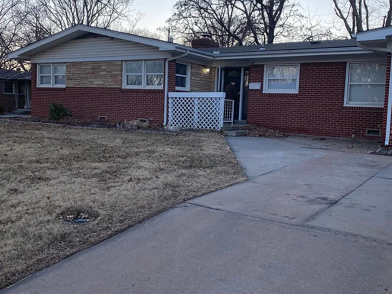 601 S Woodlawn Blvd — Photo 1