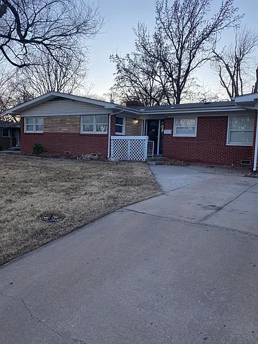 601 S Woodlawn Blvd Photo 1