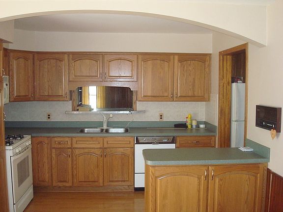 5th image of 12332 S 71st Ave
