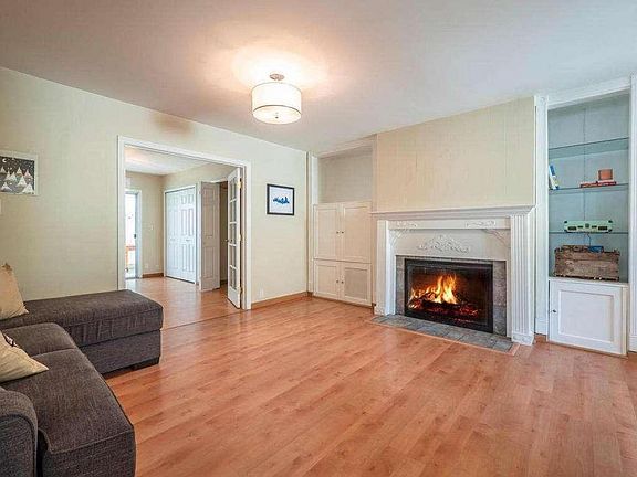 3rd image of 8067 Wilkinson Ave