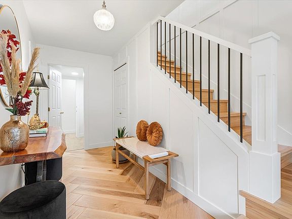 3rd image of 9007 214b St
