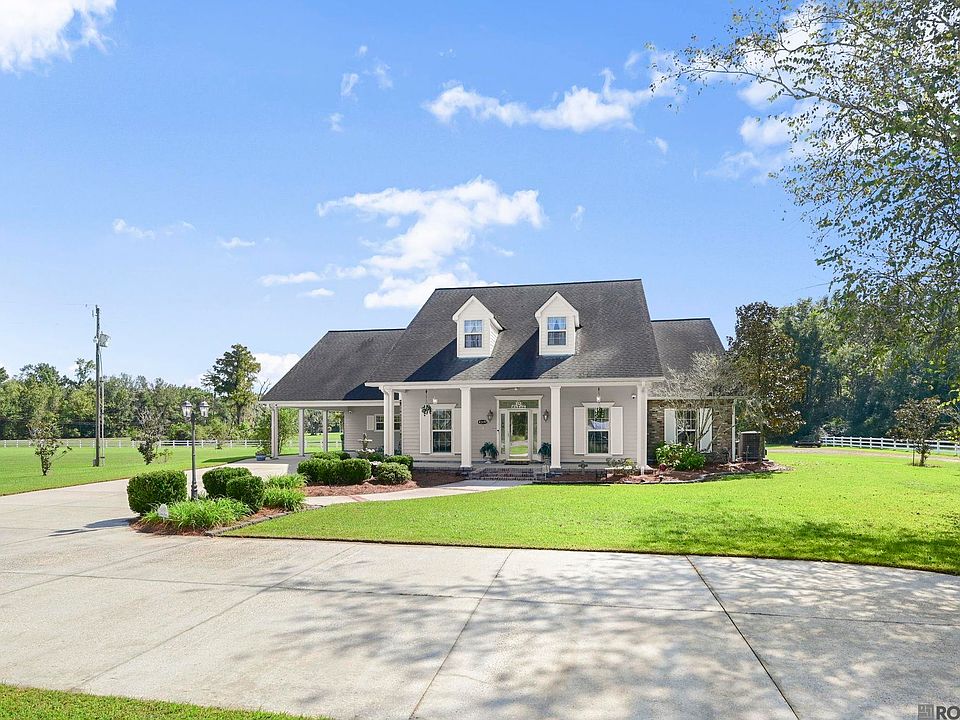 1st image of 43197 Cannon Rd