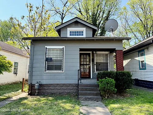 1768 W Hill St Photo 1