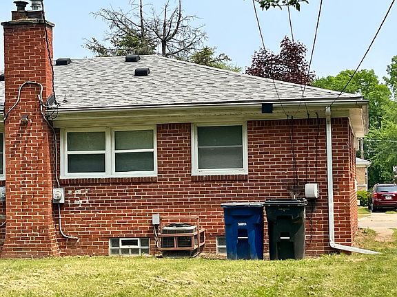 5th image of 1982 Stieber St #18