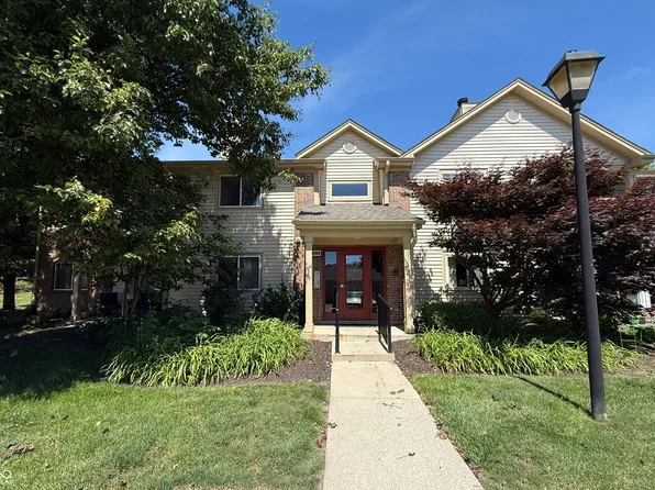 12544 Timber Creek Dr Unit 2, Carmel, IN 46032