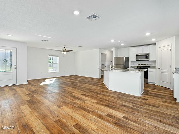 4th image of 3216 Hanley St
