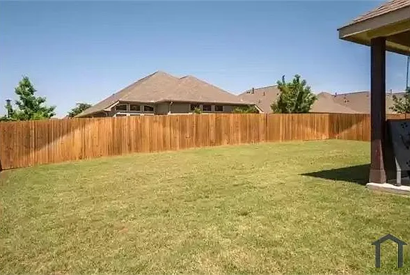 1412 Rose Bud Ct — Photo 8