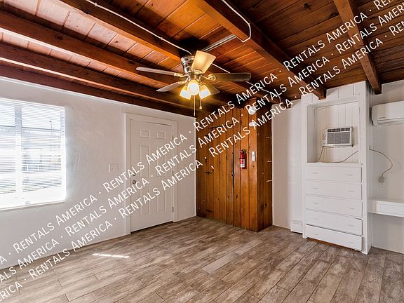 3rd image of 2519 N Estrella Ave #2