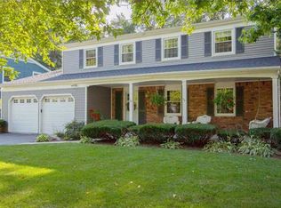 5439 Radcliffe Rd, Sylvania, OH 43560