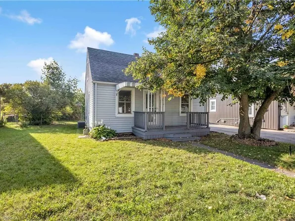 68 Dorothy St, Brantford, ON N3S 1H2