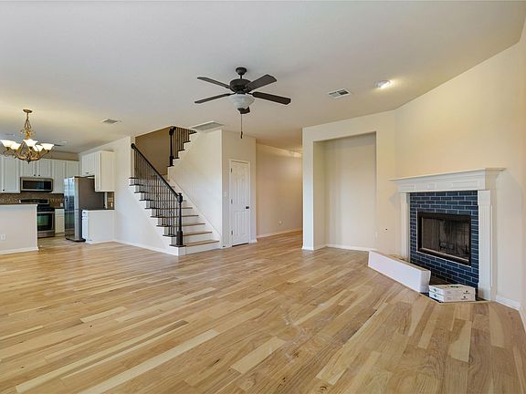 4th image of 12016 Timber Heights Dr