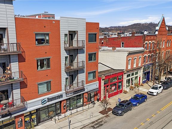 3rd image of 3607 Butler St APT 202