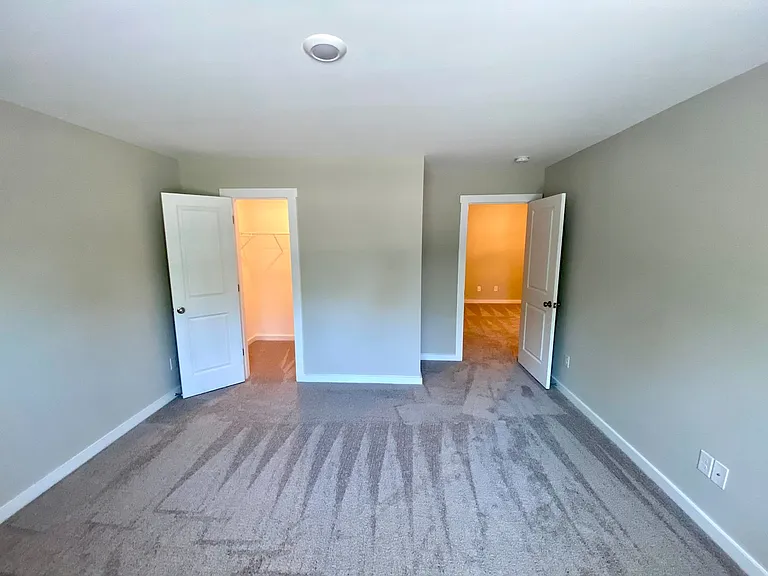 115 Cranford Dr — Photo 12