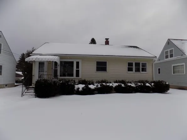 619 Cuyler St, Cheboygan, MI 49721