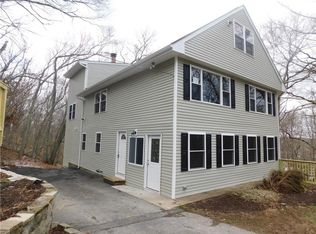 6 Everett Ct, Johnston, RI 02919