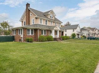 151 Wheeler Ave, Valley Stream, NY 11580