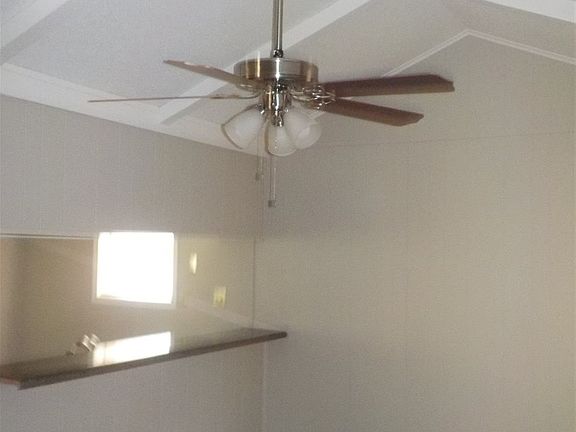 4th image of 4034 Windermere Dr