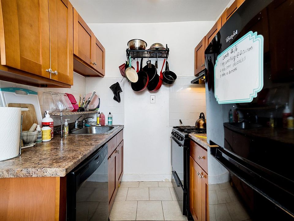 1st image of 304 S 23rd St APT 41
