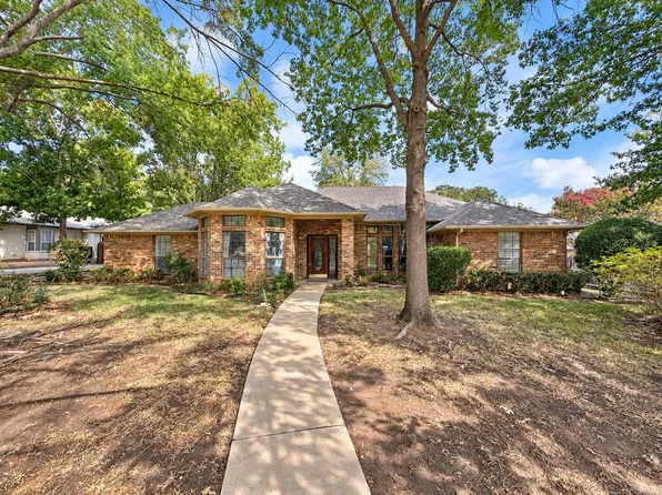 37 Timbergreen Cir, Denton, TX 76205