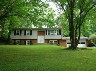 3460 S Park Cir SW, Roanoke, VA 24018
