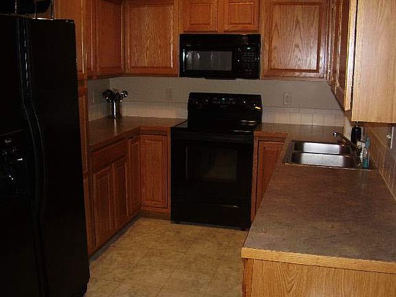 3rd image of 2230 N Walnut Creek Ct