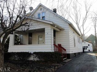 1012 W Taylor St, Bloomington, IL 61701