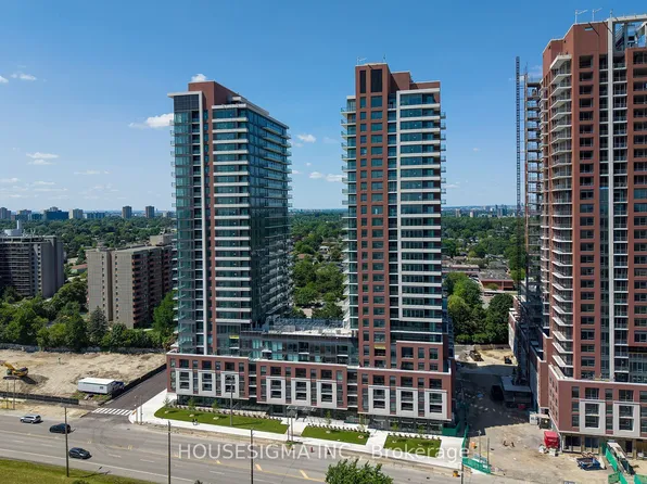 4010 Eglinton Ave W, Etobicoke, ON
