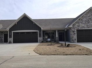 3410 Lake Dr #1, Hartford, WI 53027